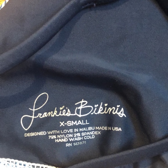 Super cute top from Frankie’s! - Picture 3 of 3